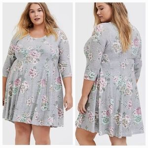 Torrid Super Soft Plush Grey Floral Fluted Dress 5x
